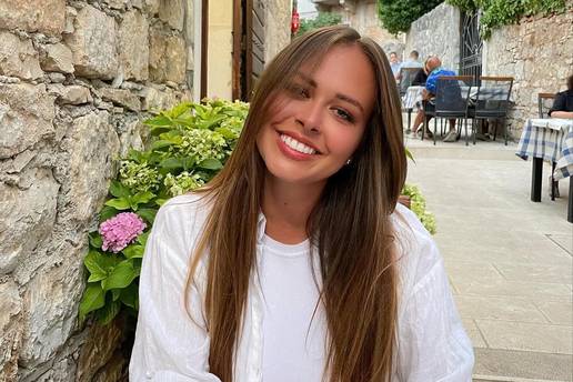 Ena Begovi&cacute; danas bi slavila 65. ro&dstrok;endan: Njena k&cacute;i objavila je njene nikada vi&dstrok;ene fotografije