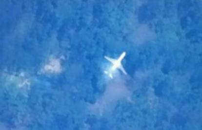 Satelit snimio njegove obrise: Nestali avion pao u džunglu?