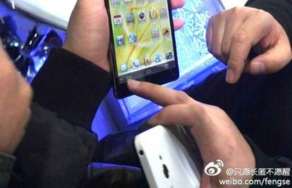 Huawei stiže s dva velikana i Windows 8 telefonom na CES