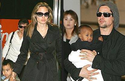 Jolie-Pitt osnovali kliniku za bolesnu djecu u Africi