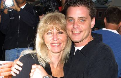 Mama Coreyja Haima: Mog sina nije zlostavljao Charlie Sheen
