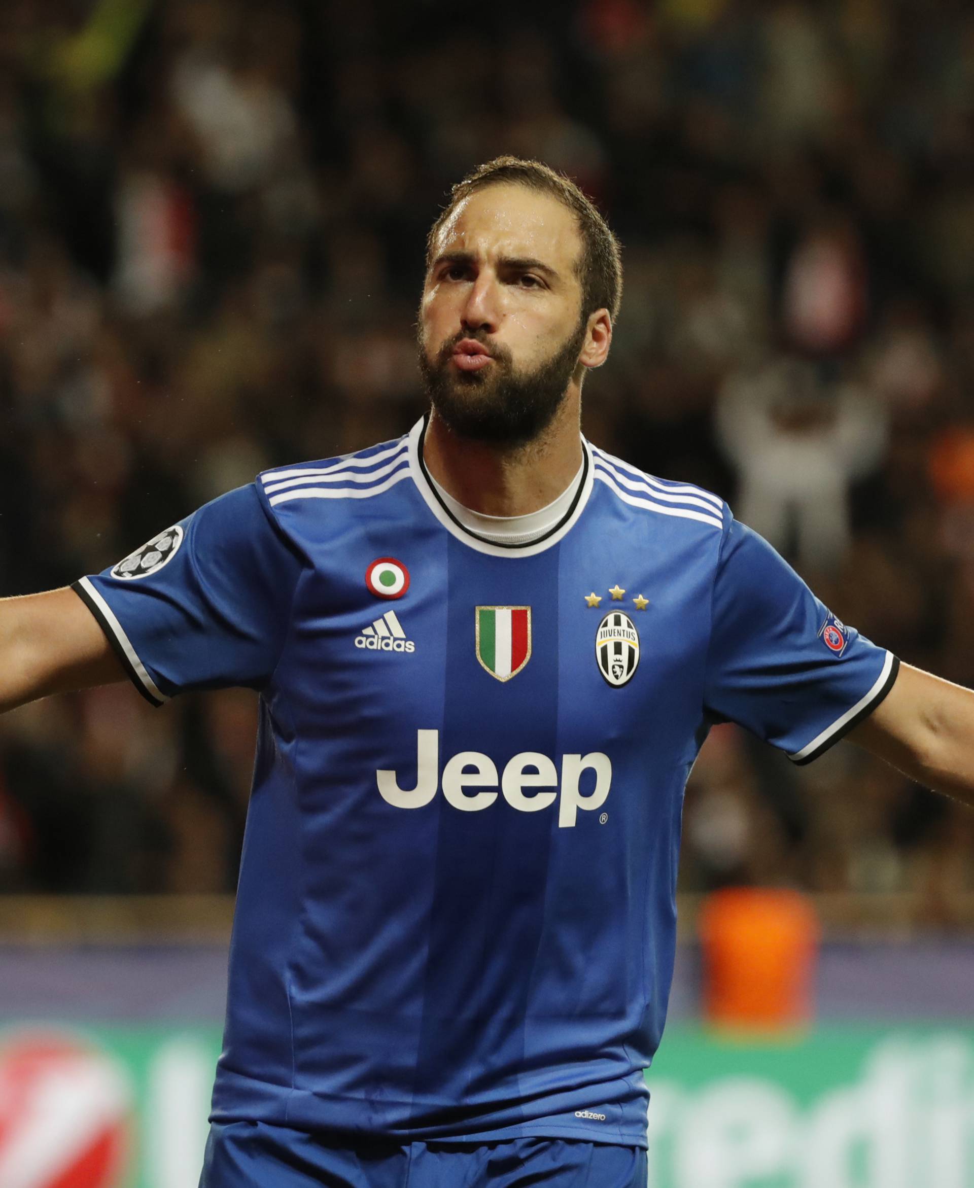 Juventus' Gonzalo Higuain celebrates scoring their second goal