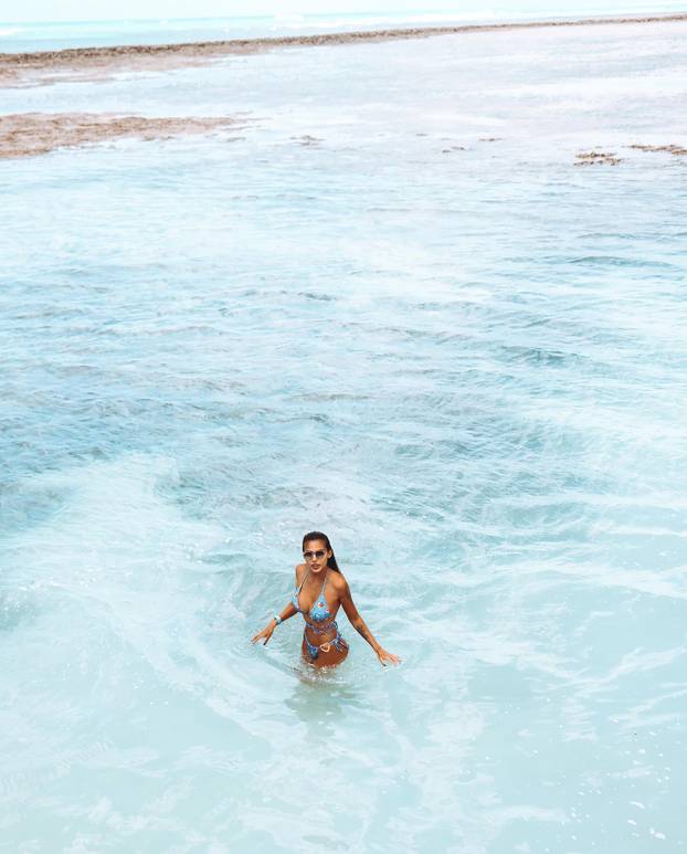 FOTO Fatalna Brazilka tvrdi da je spavala s Neymarom. Toalet papir ne koristi, gole fotke da