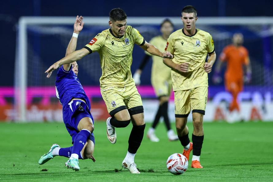 Zagreb: GNK Dinamo i NK Lokomotiva susreli su se u 8. kolu SuperSport HNL-a