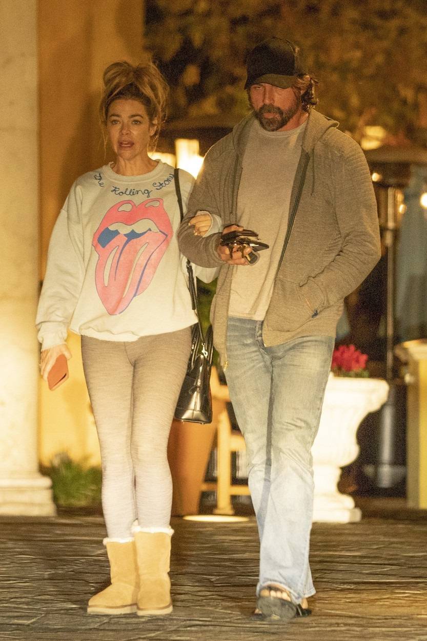 *EXCLUSIVE* Denise Richards and Aaron Phypers go out for drinks and then... DRIVE