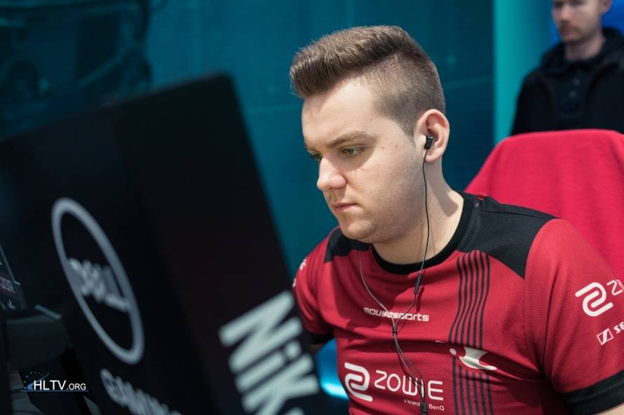 'Ja sam gamer kojeg su platili 425.000 $, ovo je moja priča'