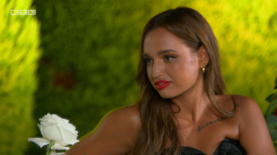 'Savršeni' su damama podijelili bijele ruže: 'Ovo je samo potvrda da osjećamo isto...'