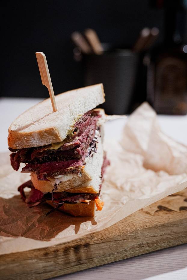 Zagreb: Butchers Barrel bar