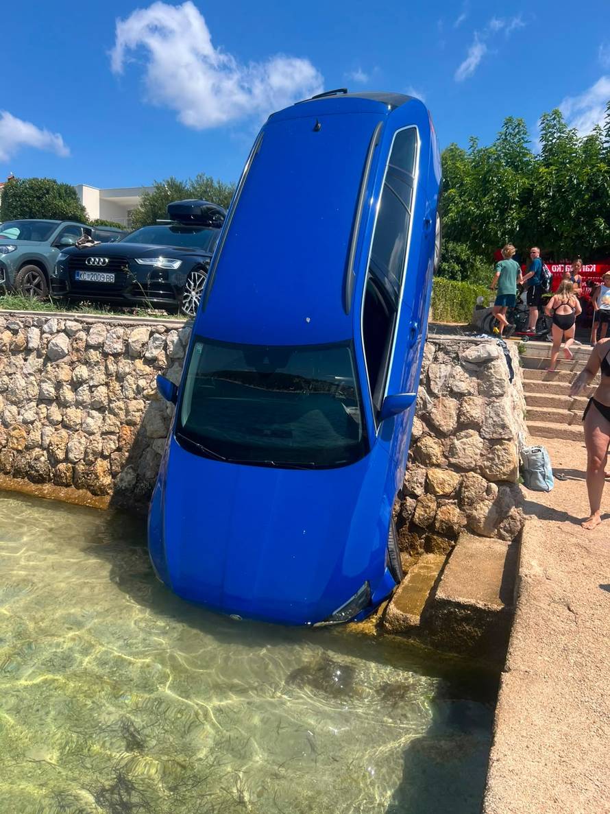 PRVI RED U MORU 'Čudo jedno kako se nasadio. Svi su samo o tome pričali. Ne mo'š tu ništa'