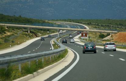 Vozili ste brže od 130 na sat? Evo zašto vas ne mogu kazniti