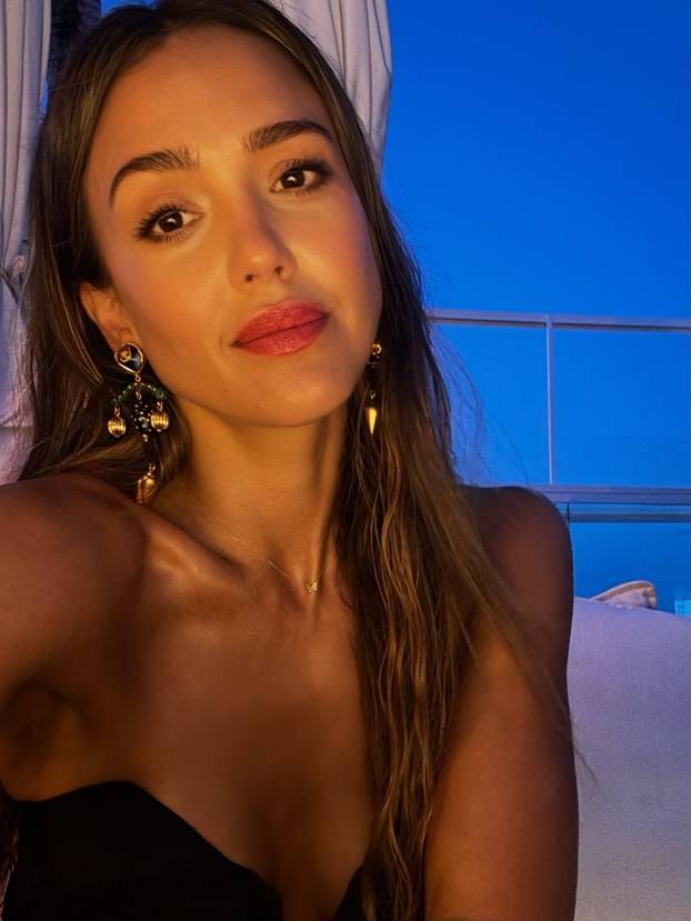 Najbolje tijelo Hollywooda: Jessica Alba kao da ne stari!