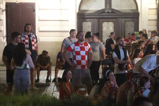 Navijači u Osijeku spremni za utakmicu Hrvatske i Gane