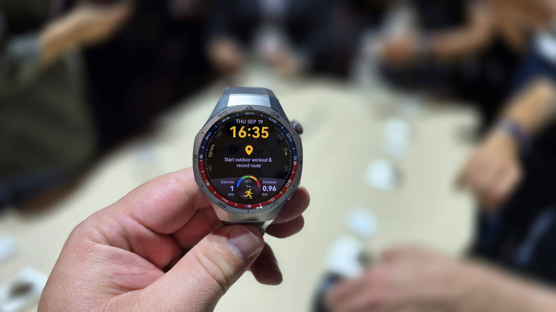 Isprobali smo Huawei Watch GT5 Pro: Fantastičan modni dodatak pazi na vaše zdravlje