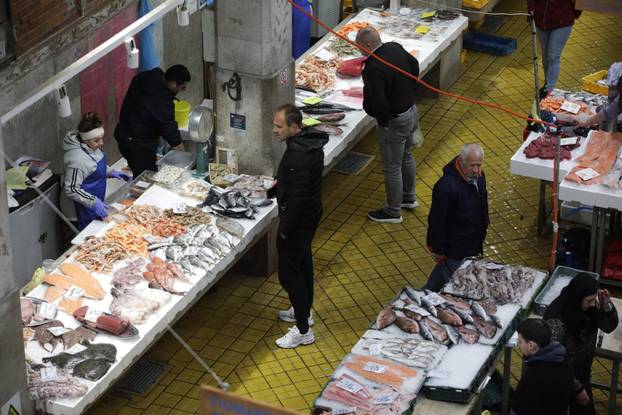 Rijeka: Ponuda ribe na riječkoj ribarnici