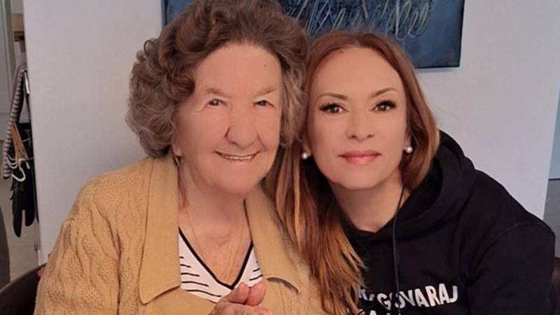 Emilija Kokić dirljivom objavom proslavila važan dan s mamom