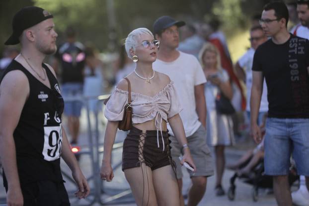 Split: Dolazak posjetitelja na stadion Park Mladeži na kojem započinje Ultra 2025