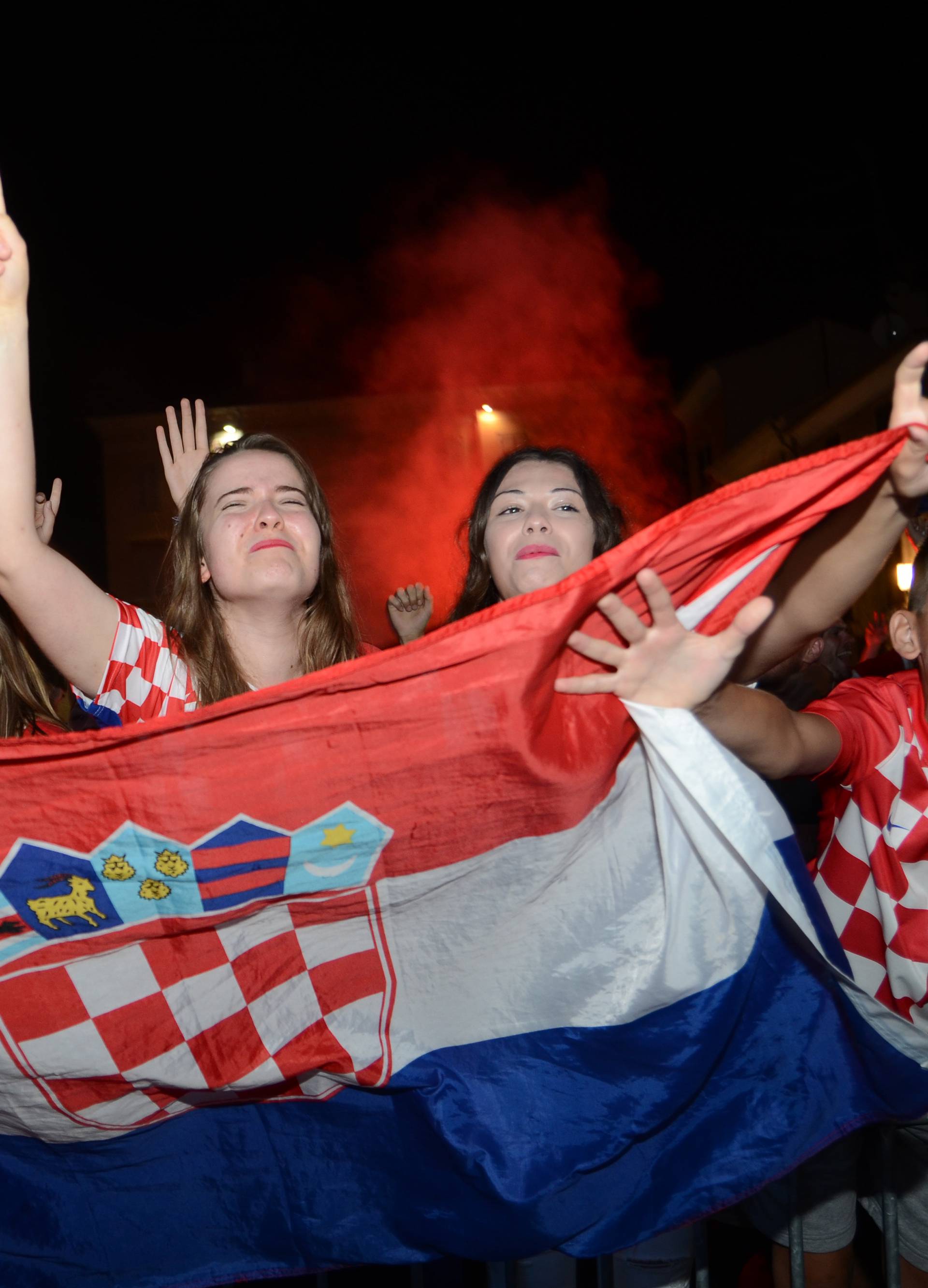 Idemo u finale! Ludnica na ulicama, cijela Hrvatska gori