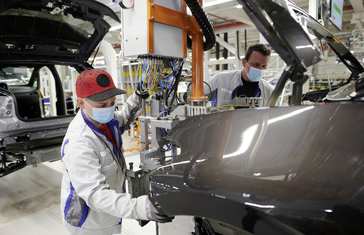 Nagli rast prodaje automobila u Njemačkoj, a u Hrvatskoj pad prodaje novih vozila za 42 posto
