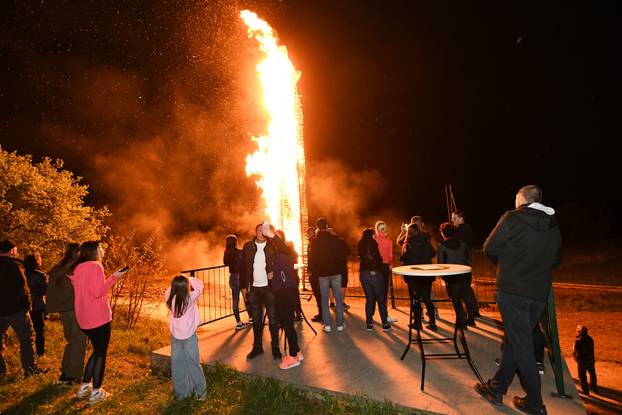 Popovec Kalnički: Paljenje najveće vuzmice u potkalničkim mjestima