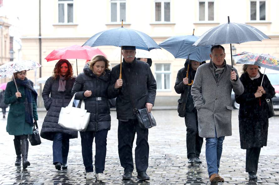 Zagreb: Predstavnici školskih sindikata dolaze na pregovore u Banske dvore