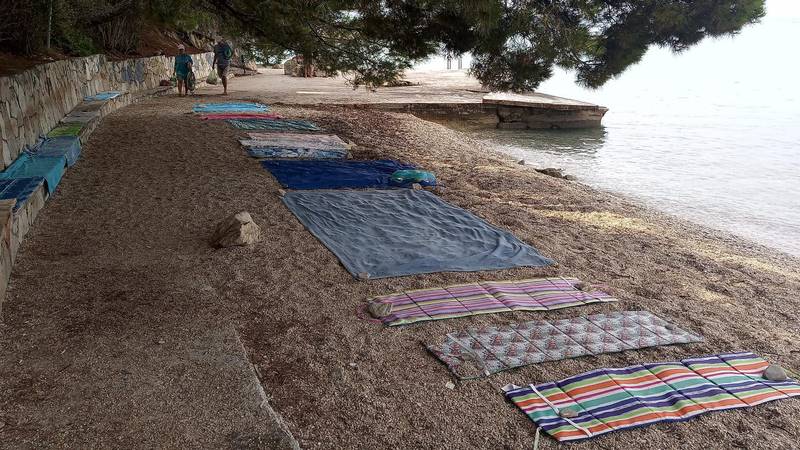 Srpkinja objavila fotku s plaže u Hrvatskoj, ručnicima rezerviraju mjesto: 'Je li i vama ovo jadno?