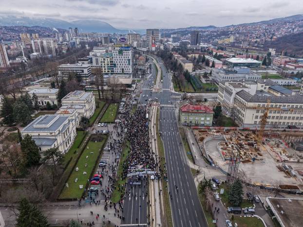Nastavljen sedmi po redu protesti građana u Sarajevu zbog tragične tramvajske nesreće