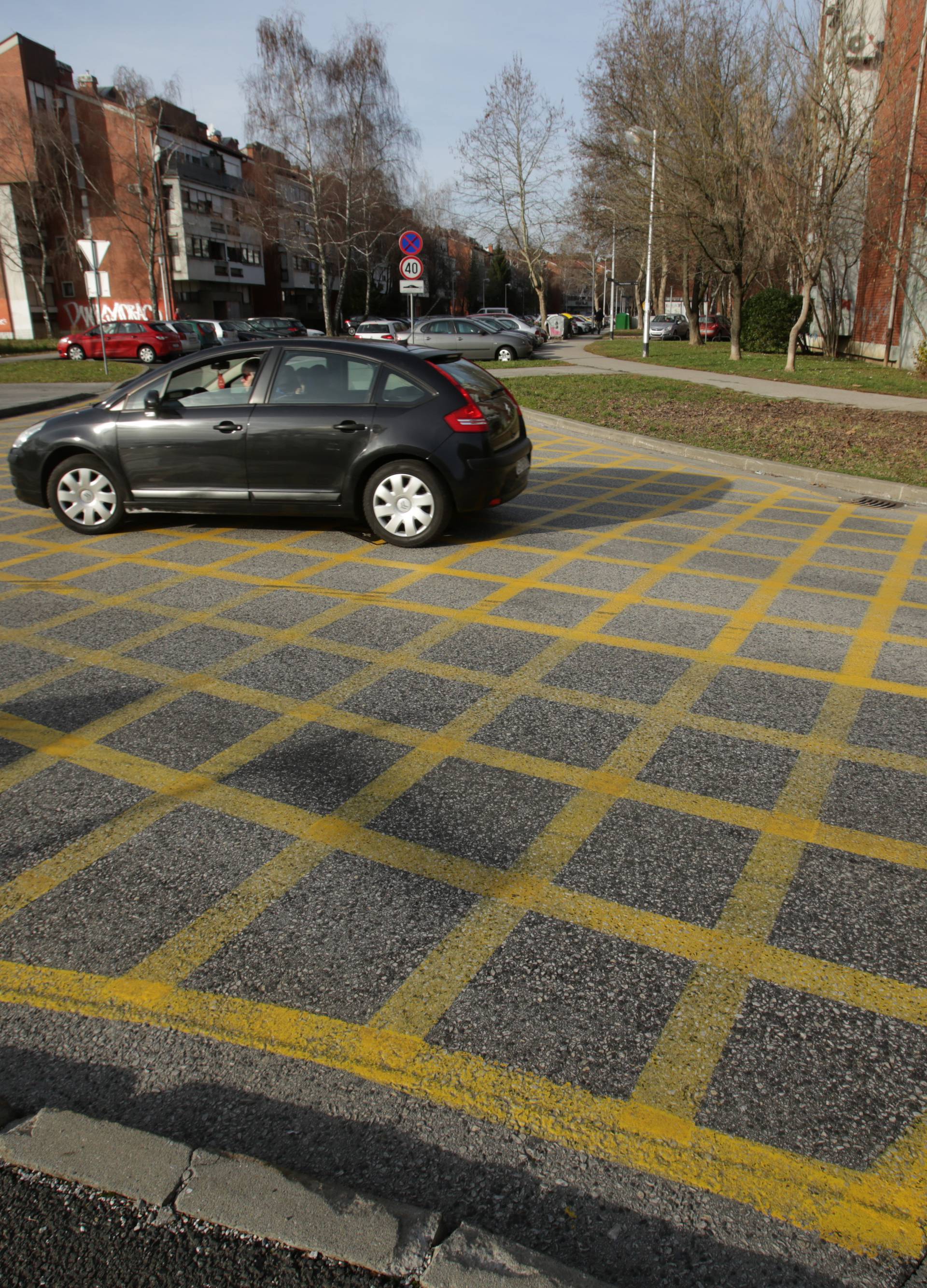 Postojeći zbunili vozače: Novi žuti kvadrati stižu na križanja