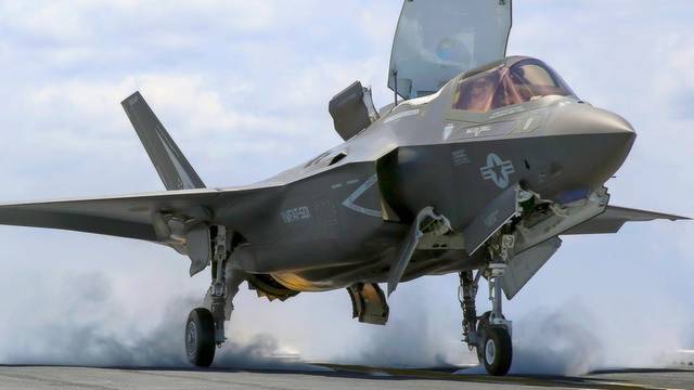 SAD rasporedio lovce F-35 u Europu kako bi ojačao NATO