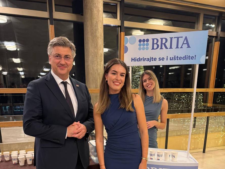 Klapa Intrade oduševila Zagreb u tri nezaboravne večeri u Lisinskom!