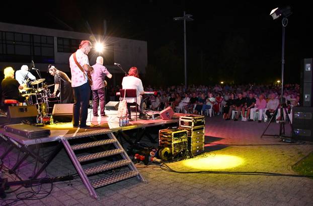 FOTO Mostar Sevdah Reunion zatvorili Brodsko glazbeno ljeto uz intimnu atmosferu