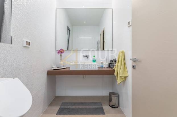 Vrijedi li pogled na Brijune iz svog bazena baš ovoliko? Evo što još nudi vila u Fažani...