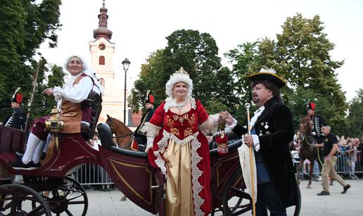 Carica Marija Terezija stigla u Bjelovar u rekordnoj povorci