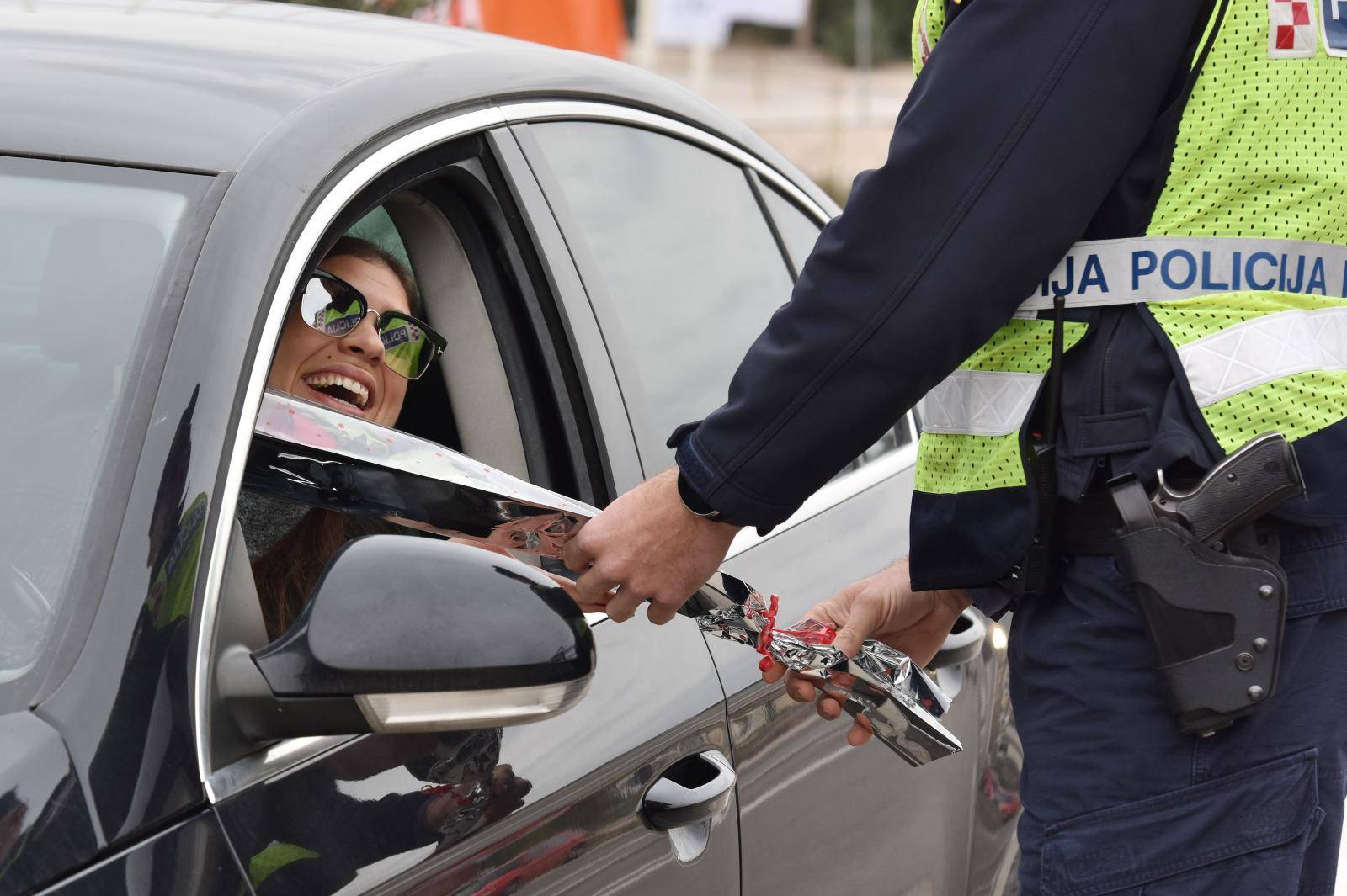 Šibenska policija zaustavljala vozačice, a onda ih iznenadila...