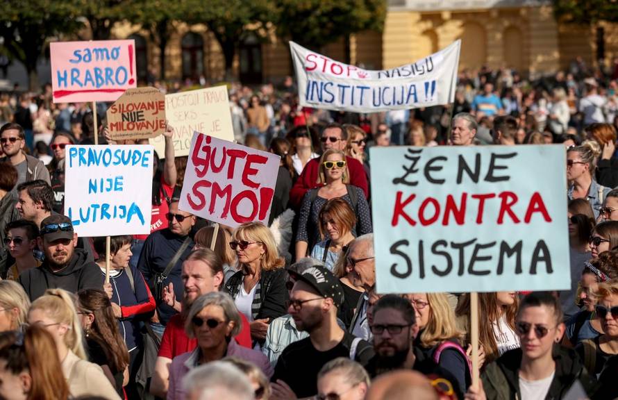 Zagreb: Na Trgu kralja Tomislava odrÅ¾an prosvjed "Pravda za djevojÄice"