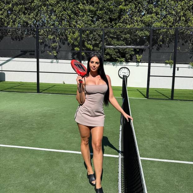 Najzgodnija čuvarica u zatvoru: 'Žene zatvorenika su me mrzile, a sada zarađujem dvostruko'