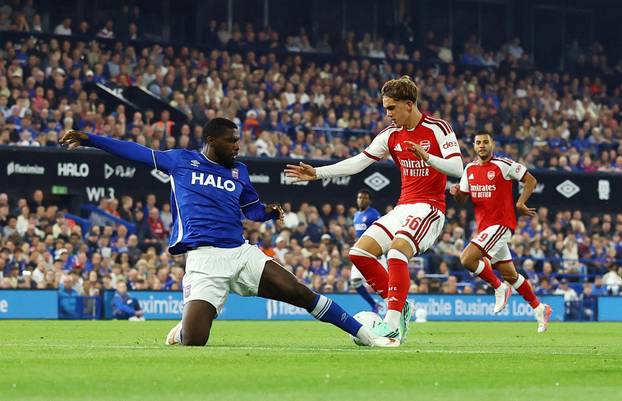 Carabao Cup - Third Round - Ipswich Town v Arsenal
