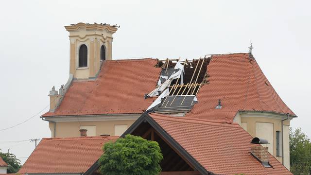 Sanacija štete u Retkovcu nakon razornog nevremena