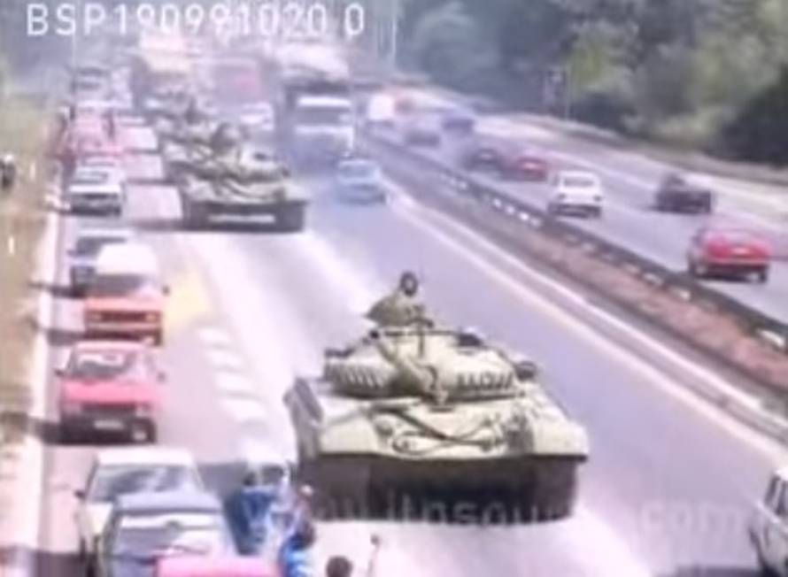 Dan kad su cvijećem obasipali tenkove koji su išli u Vukovar