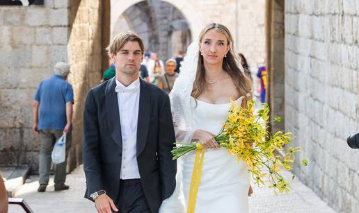 FOTO U Dubrovniku se vjen&ccaron;ali Borna Sosa i Ivona &Scaron;imunovi&cacute;