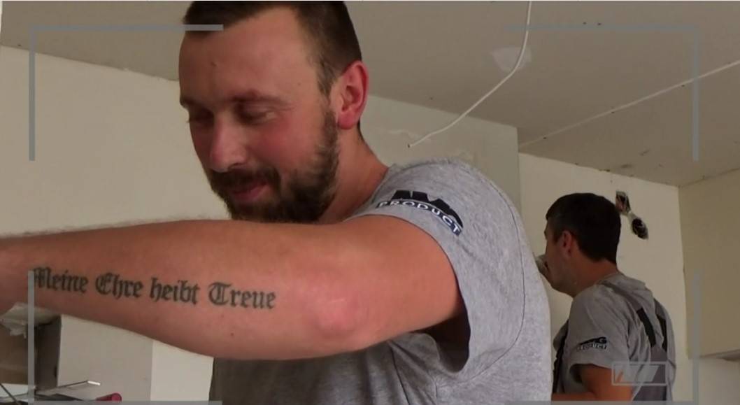 RTL odlučio izrezati scene zbog nacističke tetovaže: Jurica se više neće prikazivati u emisiji