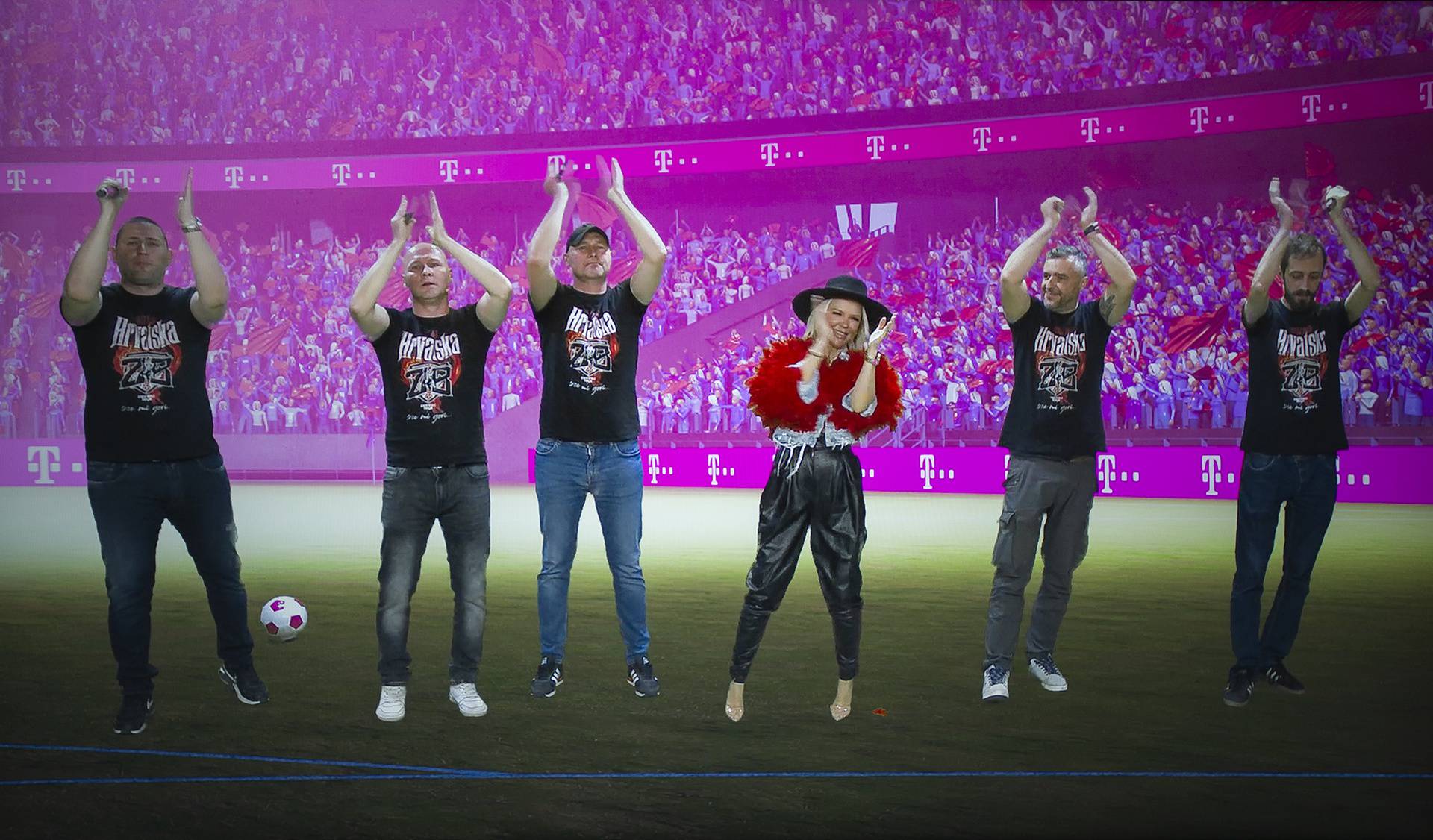 HT snima najdužu navijačku pjesmu na virtualnom stadionu