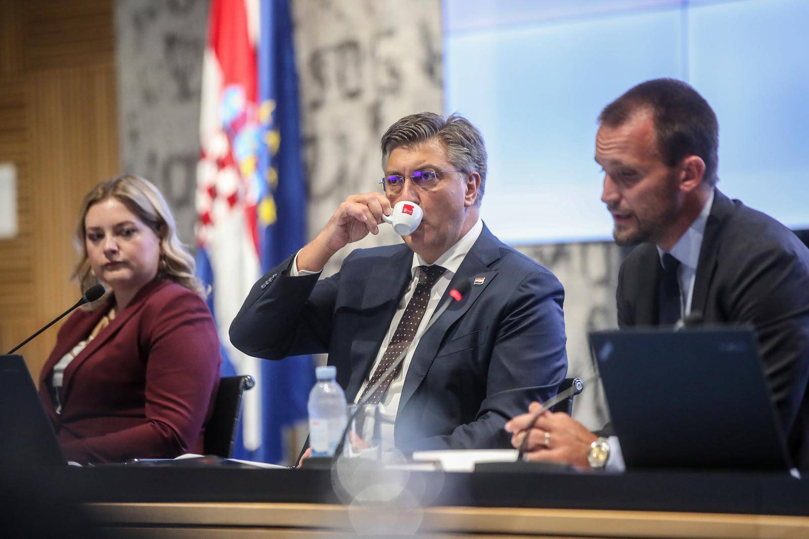 Zagreb: Ministarstvo regionalnog razvoja dodijelilo ugovor za unapređenje romskih manjina