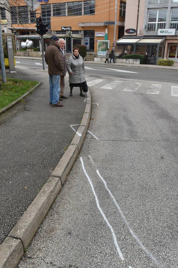 Labin: Pod utjecajem alkohola uletjela u kafić automobilom - jedna osoba poginula