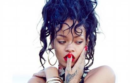 Rihanna: Mama mi nije dala da imam dečka i nakon 16. godine