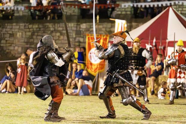 Otvoren je  13. Srednjovjekovni festival u Svetvinčentu