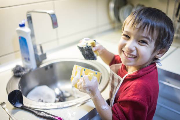 A,Little,Cute,Boy,Washing,Dishes