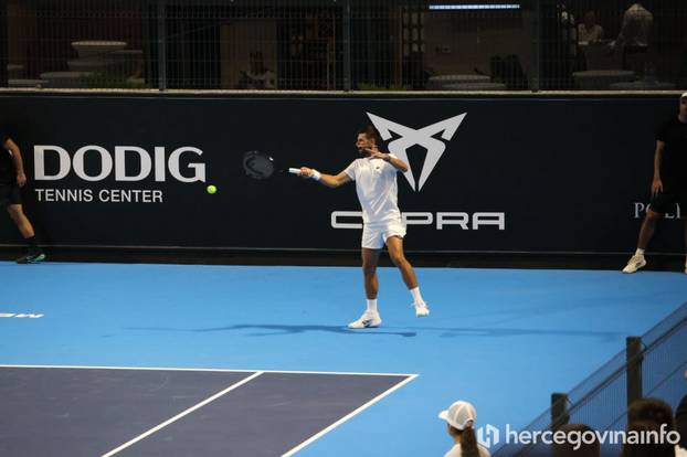 FOTO Novak Đoković pjevao i 'prosvjedovao' u Međugorju: Kumovi žele dovesti i ATP turnir
