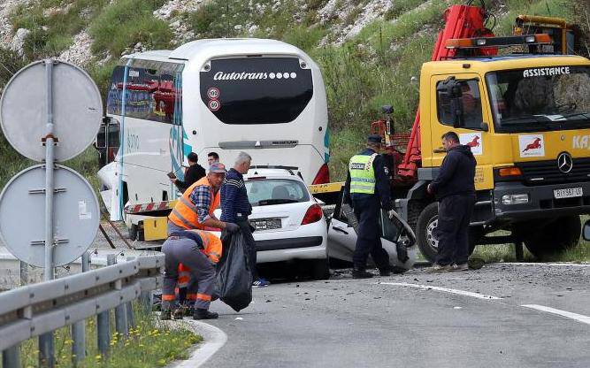 Bakarac: Jedna osoba poginula u sudaru autobusa i osobnog automobila