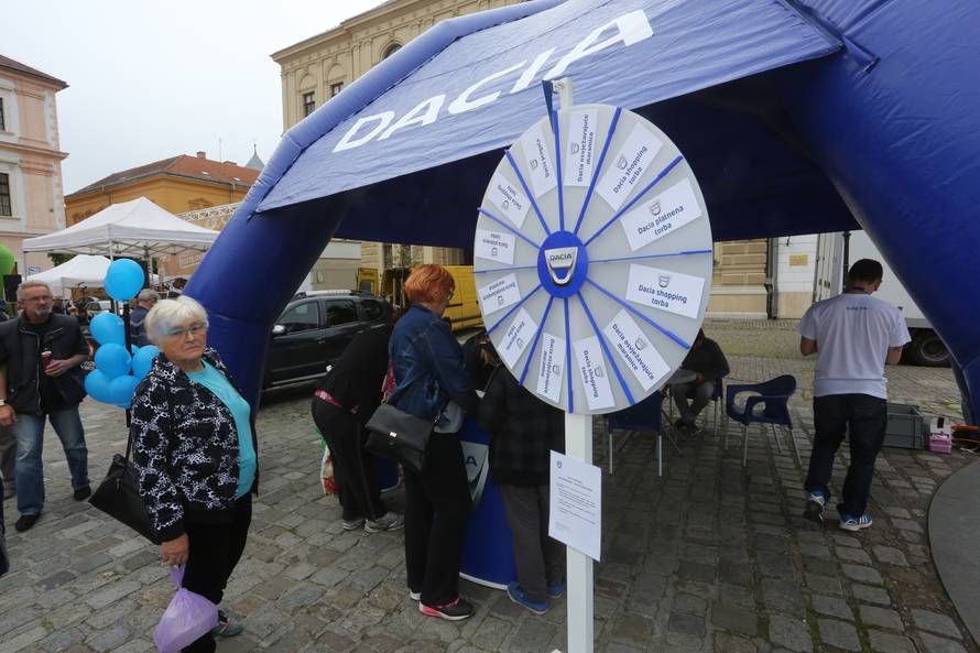 Bilo je gusto: Valpovački kotlić opet je napravio savršen roštilj