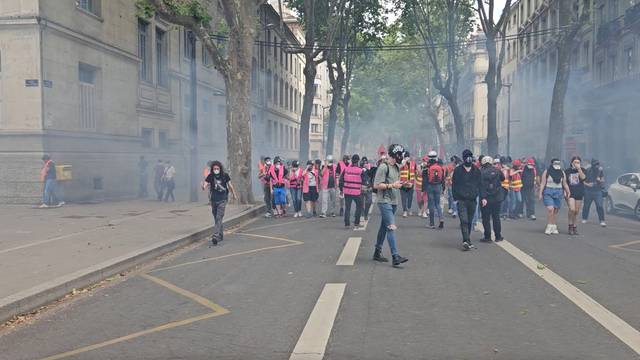 Police fire tear gas at anti-far right protest in Lyon